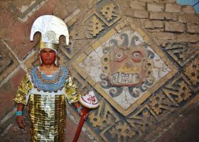 restos arqueologicos de trujillo La Huaca de la Luna