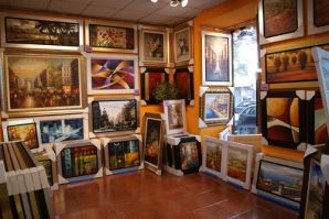 casas de subastas de arte en trujillo Galerias de Arte Luz Ang